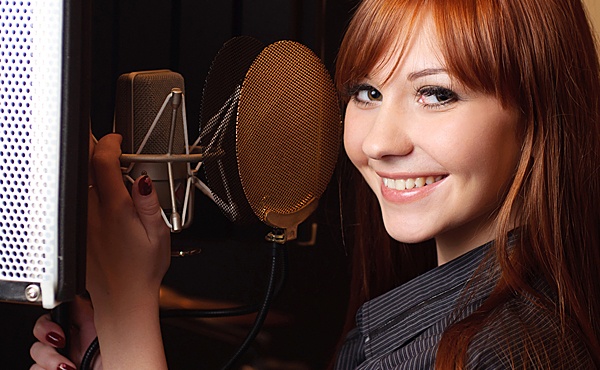 Продюсирование и запись вокала "под ключ". Подарочные сертификаты Ultra Подарки Томск. Купить оригинальный подарок или подарочный сертификат на Продюсирование и запись вокала "под ключ". Сервис UltraPodarki.ru Томск 8 800 505 95 30.