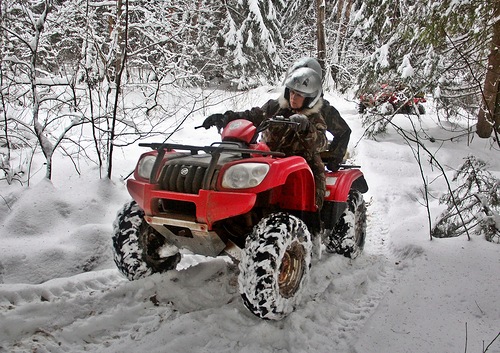 Прокат квадроциклов летом в Томске. Подарочные сертификаты Ultra Подарки. Закажите подарочный сертификат на прокат квадроциклов летом в Томске. Недорогой прокат квадроциклов в подарок для мужчин или парней на день рождения и юбилей. Езда на квадроциклах в летнее время - наслаждение активным отдыхом с друзьями. Сервис UltraPodarki.ru 8 800 505 95 30. Квадроцикл, катание на квадроциклах, прокат квадроциклов, езда на квадроцикле, прокат квадроциклов Томск, катание на квадроциклах летом, катание на квадроциклах осенью, катание на квадроциклах летом, катание на квадроциклах зимой, сертификат на катание на квадроциклах
