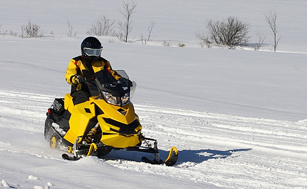 Катание на снегоходах в Томске в подарок. Сервис Ultra Подарки
. Подарочный сертификат на катание на снегоходах в Томске с друзьями. Закажите прокат снегоходов в подарок для мужчин и парней на день рождения по привлекательным ценам. Езда на снегоходах это ещё и активный зимний отдых. Сервис UltraPodarki.ru 8 800 505 95 30. катание на снегоходах, подарочный сертификат на катание на снегоходе, прокат снегоходов, прокат снегоходов Томск, катание на снегоходах Томск, езда на снегоходе