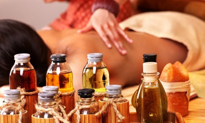 Тайский ойл массаж в Томске. Сервис Ultra Подарки. Купить тайский ойл массаж в Томске. Сертификат на отдых в массажном салоне поможет вам расслабиться и отдохнуть. UltraPodarki.ru 8 800 505 95 30. Тайский ойл массаж, арома массаж, эфирная ароматерапия, oil массаж, ойл массаж, тайский масляный массаж, тайский массаж с маслом, ойл массаж сертификат, тайский ойл массаж в Томске