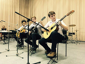 Обучение игре на гитаре для детей. Подарочные сертификаты Ultra Подарки Томск. Купить оригинальный подарок или подарочный сертификат на Обучение игре на гитаре для детей. Сервис UltraPodarki.ru Томск 8 800 505 95 30. 