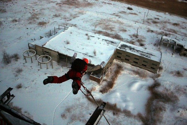 Роупджампинг - прыжки с верёвкой в Томске. Подарочные сертификаты Ultra Подарки. Роупджампинг в Томске - Экстремальный оригинальный подарок или подарочный сертификат на Роупджампинг - прыжки с верёвкой. Сервис UltraPodarki.ru 8-800-505-95-30. роупджампинг Томск, прыжок веревка Томск, роупджампинг, прыжок веревка, прыжок с веревкой, Подарок, подарочный сертификат, экстрим, экстремальный подарок