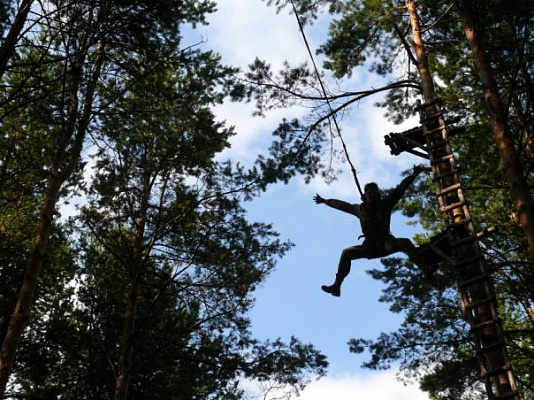 Роупджампинг - прыжки с верёвкой в Томске. Подарочные сертификаты Ultra Подарки. Роупджампинг в Томске - Экстремальный оригинальный подарок или подарочный сертификат на Роупджампинг - прыжки с верёвкой. Сервис UltraPodarki.ru 8-800-505-95-30. роупджампинг Томск, прыжок веревка Томск, роупджампинг, прыжок веревка, прыжок с веревкой, Подарок, подарочный сертификат, экстрим, экстремальный подарок