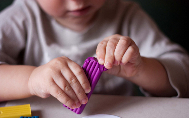 Детская лепка. Подарочные сертификаты Ultra Подарки Томск. Купить оригинальный подарок или подарочный сертификат детям на детскую лепку. Сервис UltraPodarki.ru 8 800 505 95 30. 