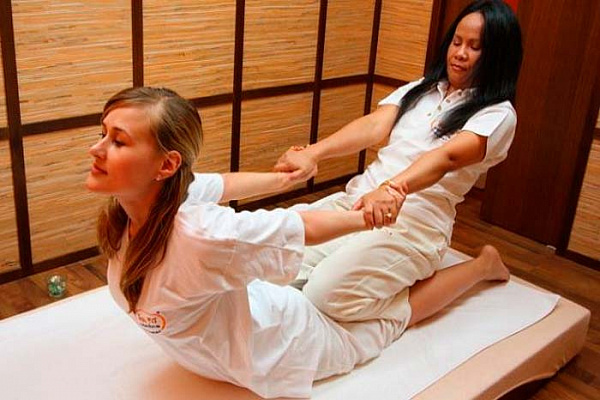 Тайский классический массаж в Томске. Сервис Ultra Подарки. Тайский классический массаж в Томске. Попробуйте настоящий тайский массаж в массажном салоне Всё фиолетово Томска. Сервис UltraPodarki.ru 8 800 505 95 30. Тайский классический массаж в Томске,Традиционный тайский массаж Томск, тайский массаж Томск цена, услуга массаж Томск, профессиональный массаж Томск, спа салон Томск, массажный салон Томск, тайский массаж Томск, традиционный тайский массаж, купить массаж Томск