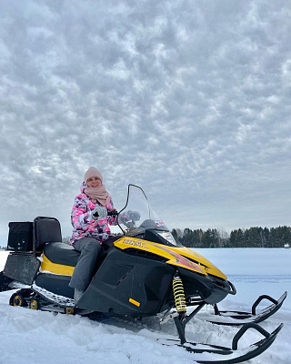 Катание на снегоходах в Томске в подарок. Сервис Ultra Подарки
. Подарочный сертификат на катание на снегоходах в Томске с друзьями. Закажите прокат снегоходов в подарок для мужчин и парней на день рождения по привлекательным ценам. Езда на снегоходах это ещё и активный зимний отдых. Сервис UltraPodarki.ru 8 800 505 95 30. катание на снегоходах, подарочный сертификат на катание на снегоходе, прокат снегоходов, прокат снегоходов Томск, катание на снегоходах Томск, езда на снегоходе