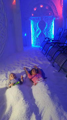 Семейный абонемент в соляную пещеру. Подарочные сертификаты Ultra Подарки Томск. Купить оригинальный подарок или подарочный сертификат на Семейный абонемент в соляную пещеру. Сервис UltraPodarki.ru Томск 8 800 505 95 30.