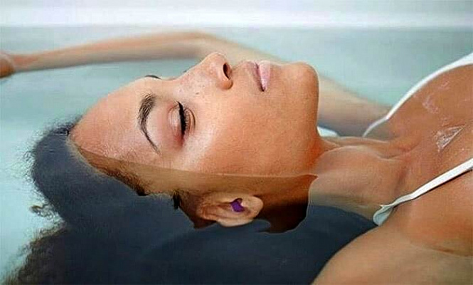 СПА процедура Флоатинг в Томске. Ultra Подарки. Флоатинг в Томске. Испытайте настоящее расслабление от СПА процедуры флоатинг в флотационной камере. Сервис: UltraPodarki.ru 8 800 505 95 30. Флоатинг Томск, флоатинг, купить флоатинг, купить флоатинг в Томске, СПА процедура флоатинг в Томске, флотационная камера, флотационный резервуар, сеанс флоатинга