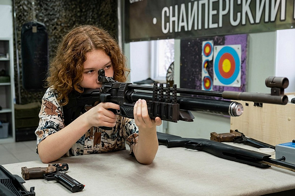 Стрельба из пневматического оружия в тире. Сервис Ultra Подарки. Пневматический тир. Купить подарочный сертификат на стрельбу из пневматического оружия в Томске. Сервис UltraPodarki.ru 8 800 505 95 30. стрельбе из пневматического оружия Томск, стрелковый клуб Томск, стрельба из оружия Томск, пневматическое оружие Томск, пневматический тир Томск