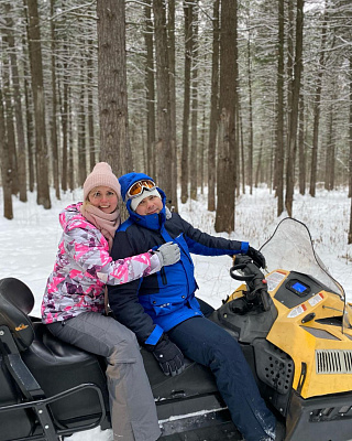 Катание на снегоходах в Томске в подарок ❄️. Сервис Ultra Подарки
. Подарочный сертификат на катание на снегоходах в Томске с друзьями ❄️. Закажите прокат снегоходов в подарок для мужчин и парней на день рождения по привлекательным ценам. Езда на снегоходах это ещё и активный зимний отдых. Сервис UltraPodarki.ru ☎️ 8 800 505 95 30	. катание на снегоходах, подарочный сертификат на катание на снегоходе, прокат снегоходов, прокат снегоходов Томск, катание на снегоходах Томск, езда на снегоходе