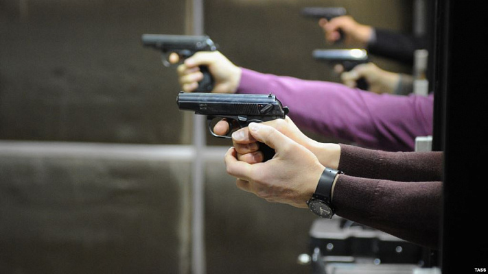 Стрельба из боевого оружия в группе. Подарочные сертификаты Ultra Подарки Томск. Купить оригинальный подарок или подарочный сертификат на Стрельба из боевого оружия в группе. Сервис UltraPodarki.ru Томск 8 800 505 95 30.