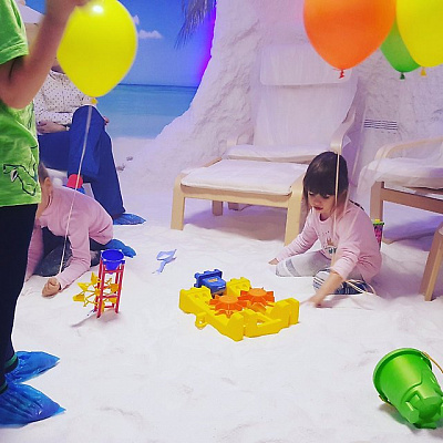 Семейный абонемент в соляную пещеру. Подарочные сертификаты Ultra Подарки Томск. Купить оригинальный подарок или подарочный сертификат на Семейный абонемент в соляную пещеру. Сервис UltraPodarki.ru Томск 8 800 505 95 30.