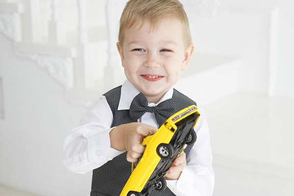 Семейная фотосессия в студии в Томске. Ultra Подарки. Профессиональная Семейная фотосессия в студии в Томске. Фотосессия для семьи укрепляет отношения и объединяет всех членов семьи. Сервис UltraPodarki.ru 8 (800) 505 95 30. Семейная фотосессия в Томске, семейная фотосессия, семейная фотосъёмка в Томске, семейная фотосъёмка, фотосессия для семьи Томск, фотосессия для семьи, Семейная фотосессия в студии в Томске, Семейная фотосессия в студии