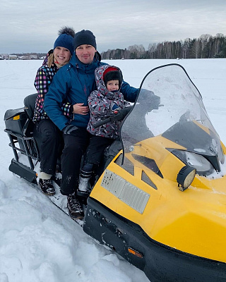 Катание на снегоходах в Томске в подарок. Сервис Ultra Подарки
. Подарочный сертификат на катание на снегоходах в Томске с друзьями. Закажите прокат снегоходов в подарок для мужчин и парней на день рождения по привлекательным ценам. Езда на снегоходах это ещё и активный зимний отдых. Сервис UltraPodarki.ru 8 800 505 95 30. катание на снегоходах, подарочный сертификат на катание на снегоходе, прокат снегоходов, прокат снегоходов Томск, катание на снегоходах Томск, езда на снегоходе