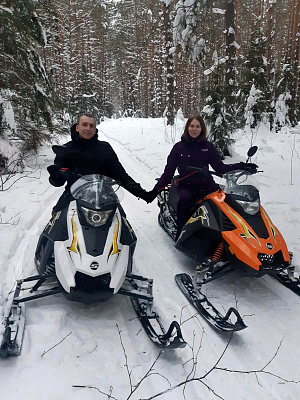 Катание на снегоходах в Томске в подарок. Сервис Ultra Подарки
. Подарочный сертификат на катание на снегоходах в Томске с друзьями. Закажите прокат снегоходов в подарок для мужчин и парней на день рождения по привлекательным ценам. Езда на снегоходах это ещё и активный зимний отдых. Сервис UltraPodarki.ru 8 800 505 95 30. катание на снегоходах, подарочный сертификат на катание на снегоходе, прокат снегоходов, прокат снегоходов Томск, катание на снегоходах Томск, езда на снегоходе