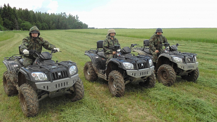 Прокат квадроциклов летом в Томске. Подарочные сертификаты Ultra Подарки. Закажите подарочный сертификат на прокат квадроциклов летом в Томске. Недорогой прокат квадроциклов в подарок для мужчин или парней на день рождения и юбилей. Езда на квадроциклах в летнее время - наслаждение активным отдыхом с друзьями. Сервис UltraPodarki.ru 8 800 505 95 30. Квадроцикл, катание на квадроциклах, прокат квадроциклов, езда на квадроцикле, прокат квадроциклов Томск, катание на квадроциклах летом, катание на квадроциклах осенью, катание на квадроциклах летом, катание на квадроциклах зимой, сертификат на катание на квадроциклах
