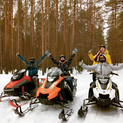 Катание на снегоходах в Томске в подарок. Сервис Ultra Подарки
. Подарочный сертификат на катание на снегоходах в Томске с друзьями. Закажите прокат снегоходов в подарок для мужчин и парней на день рождения по привлекательным ценам. Езда на снегоходах это ещё и активный зимний отдых. Сервис UltraPodarki.ru 8 800 505 95 30. катание на снегоходах, подарочный сертификат на катание на снегоходе, прокат снегоходов, прокат снегоходов Томск, катание на снегоходах Томск, езда на снегоходе