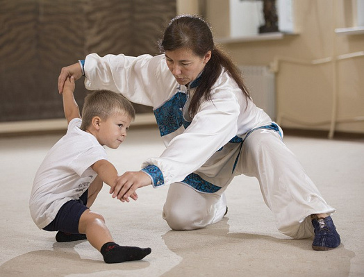 Ушу для детей. Подарочные сертификаты Ultra Подарки Томск. Купить оригинальный подарок или подарочный сертификат на Ушу для детей. Сервис UltraPodarki.ru Томск 8 800 505 95 30. 