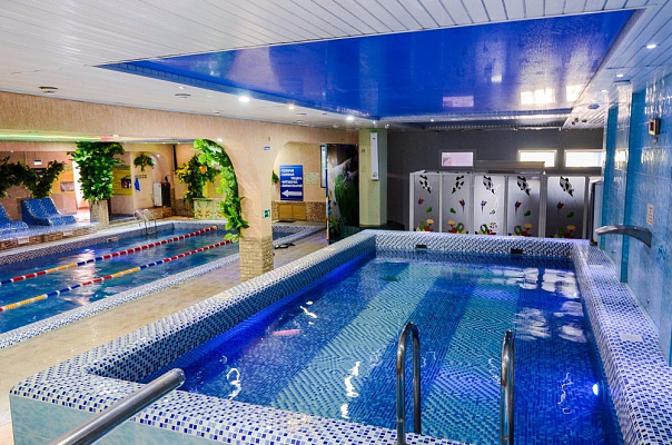 Оздоровительный центр Нептун с бассейном в Томске. Незабываемый отдых в бассейне с парилками и тренажерным залом и кафе в Томске. Подарочный сертификат ULTRA ПОДАРКИ. Бассейн, бассейн цена, бассейн нептун, бассейн нептун томск, звездный бассейн, бассейн сайт, Финская сауна, Русская баня, Нептун, Сауна Томск, сауна с бассейном, сауна нептун, сауна нептун томск, Баня цена, русский баня, баня Томск, бани сауны томск, сауна фото, сауна купить