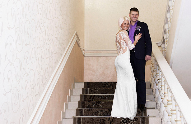 Фотосессия "Регистрация в ЗАГСе". Подарочные сертификаты Ultra Подарки Томск. Купить оригинальный подарок или подарочный сертификат на Фотосессия "Регистрация в ЗАГСе". Сервис UltraPodarki.ru Томск 8 800 505 95 30. 