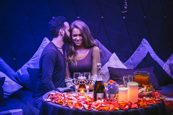 Романтическое свидание в кинотеатре в Томске. Ultra Подарки. Купить романтическое свидание в кинотеатре в Томске. Подарите самым близким незабываемые моменты и признайтесь в искренних чувствах. Сервис UltraPodarki.ru 8-800-505-95-30. Романтическое свидание в кинотеатре в Томске, свидание в Томске, свидание в кинотеатре, сертификат на свидание в кинотеатре, сертификат на свидание в Томске, купить свидание, купить свидание Томск, первое свидание, девушка свидание, хороший кинотеатре, романтический кинотеатре, романтический вечер, романтический ужин, романтические любимому, романтическая музыка