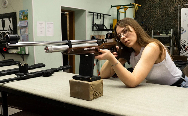 Стрельба из пневматического оружия в тире. Сервис Ultra Подарки. Пневматический тир. Купить подарочный сертификат на стрельбу из пневматического оружия в Томске. Сервис UltraPodarki.ru 8 800 505 95 30. стрельбе из пневматического оружия Томск, стрелковый клуб Томск, стрельба из оружия Томск, пневматическое оружие Томск, пневматический тир Томск