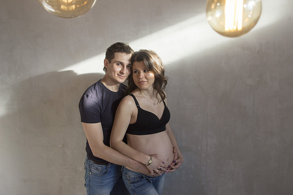 Фотосессия для беременных в студии в Томске. Ultra Подарки. Профессиональная Фотосессия для беременных в Томске. Раскройте все краски беременности и сохраните воспоминания на долгие годы. Сервис UltraPodarki.ru 8 (800) 505 95 30. Фотосессия для беременных Томск, фотосессия для беременных, фотосессия Томск, фотосессия, фотосессия для беременных в студии Томск, фотосессия для беременных в студии, фото беременность Томск, фото беременность, фотосессия в студии