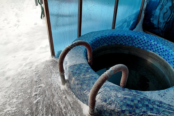 Сауна Нептун в Томске. Незабываемый отдых в сауне с бассейном и прорубью в Томске. Подарочный сертификат ULTRA ПОДАРКИ. Финская сауна, Финско-турецкая сауна, Русская баня, Нептун, Сауна Томск, сауна с бассейном, сауна нептун, сауна нептун томск, Баня цена, русский баня, баня Томск, бани сауны томск, сауна фото, сауна купить