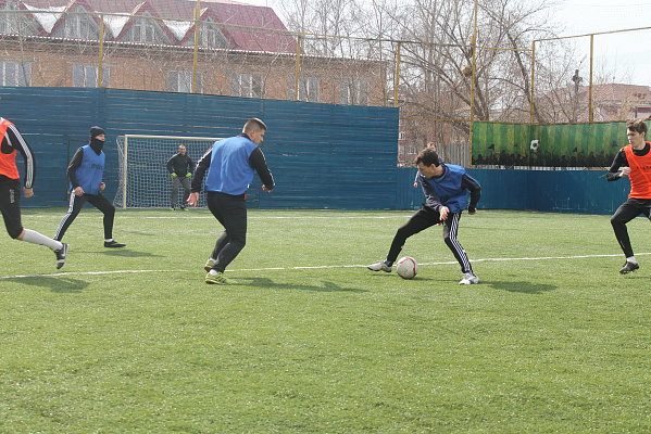 Занятия в футбольной школе для взрослых в Томске. Подарочные сертификаты Ultra Подарки. Купить оригинальный подарок или подарочный сертификат на Занятия в футбольной школе для взрослых в Томске. Сервис UltraPodarki.ru 8-800-505-9530. Футбол, Футбол в Томске, футбол для взрослых, Занятия в футбольной школе для взрослых. занятия футболом, занятия футболом в Томске, тренировки для взрослых, футбольные тренировки в Томске, футбол Легионер